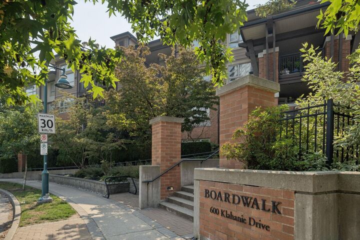 600 Klahanie Drive 109 — photo 1