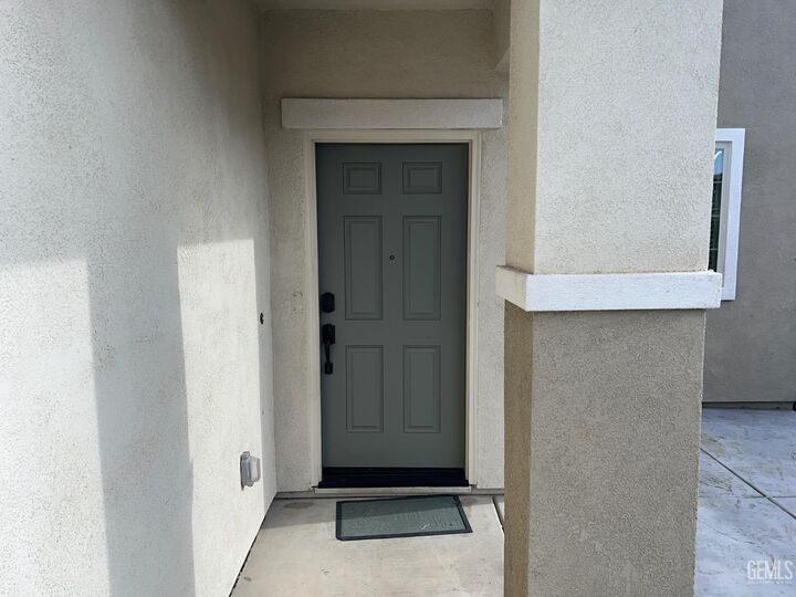 Property Photo:  12722 Montbrook Way  CA 95742 