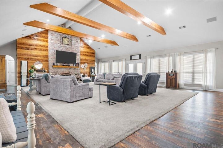 Property Photo:  7988 Chaperral Dr  LA 70726 