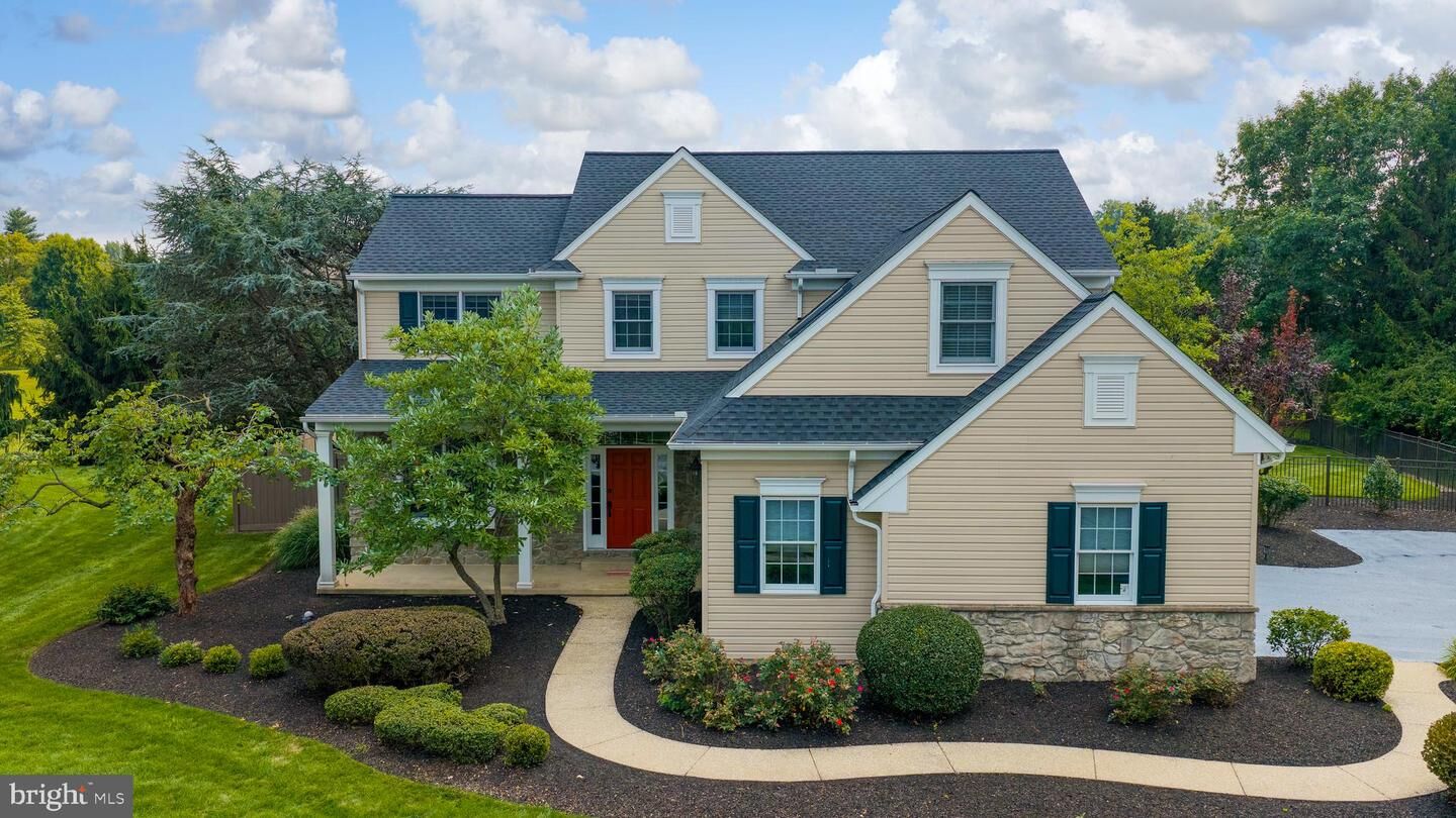 Property Photo: 2282 Porter Way PA 17601