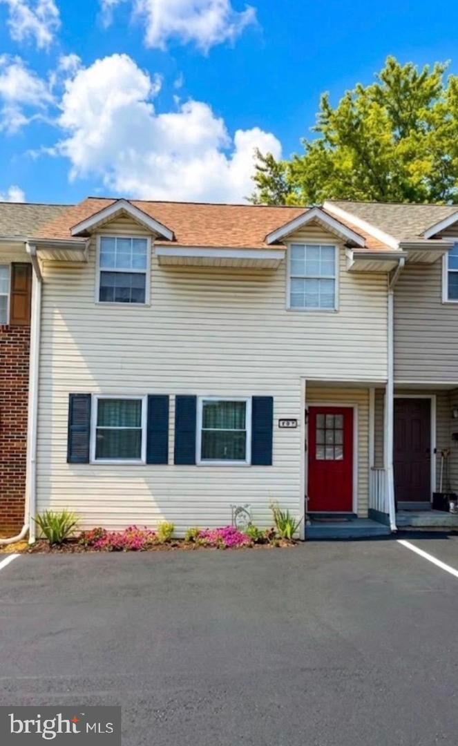 Property Photo:  107 N Cherry Street  PA 17003 