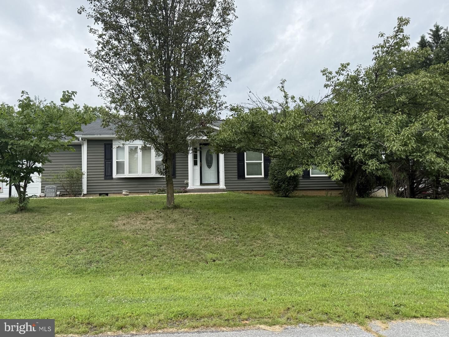Property Photo: 33 Whirlwind Drive WV 25404