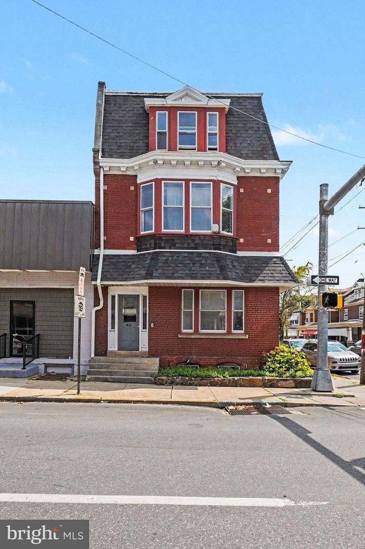 Property Photo: 400 N 9th Street PA 17046