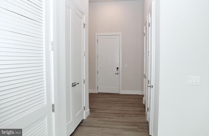 Property Photo: 1761 Old Meadow Road 119 VA 22102