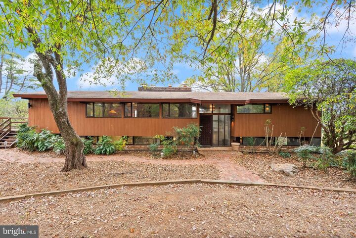 Property Photo:  7099 Glen Curtiss Lane  VA 20187 
