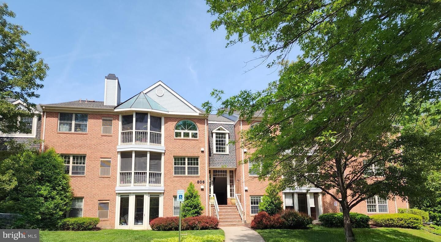 Property Photo: 806 Amber Tree Court 806-303 MD 20878