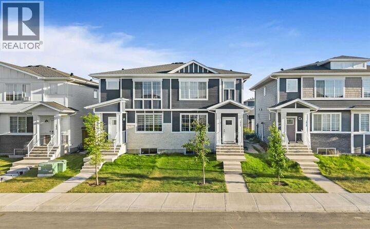 Property Photo:  1044 West Lakeview Drive  AB T1X 2T3 