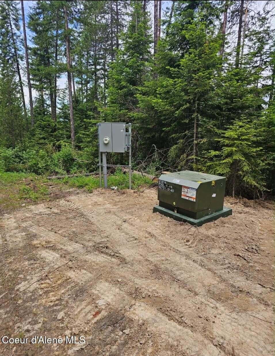 Property Photo:  821 Willow Loop Rd  ID 83830 