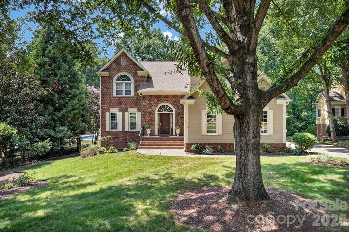 Property Photo:  10552 Providence Arbours Drive  NC 28270 