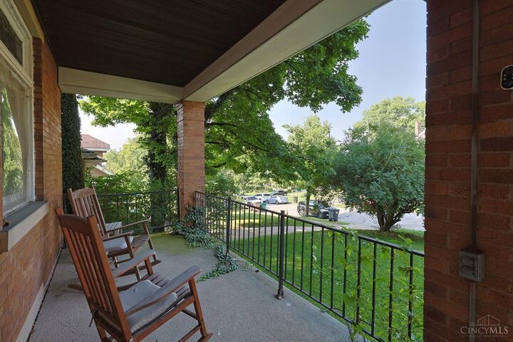 Property Photo:  2922 Grasselli Avenue  OH 45211 