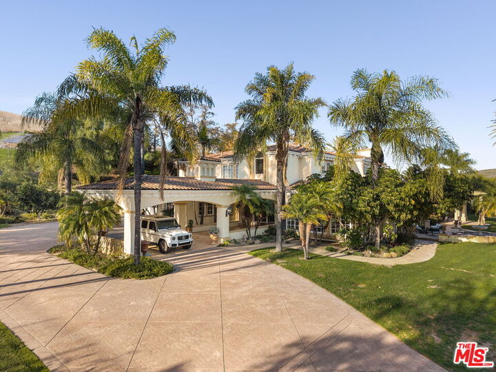 Property Photo: 3855 Brunston Ct CA 91362