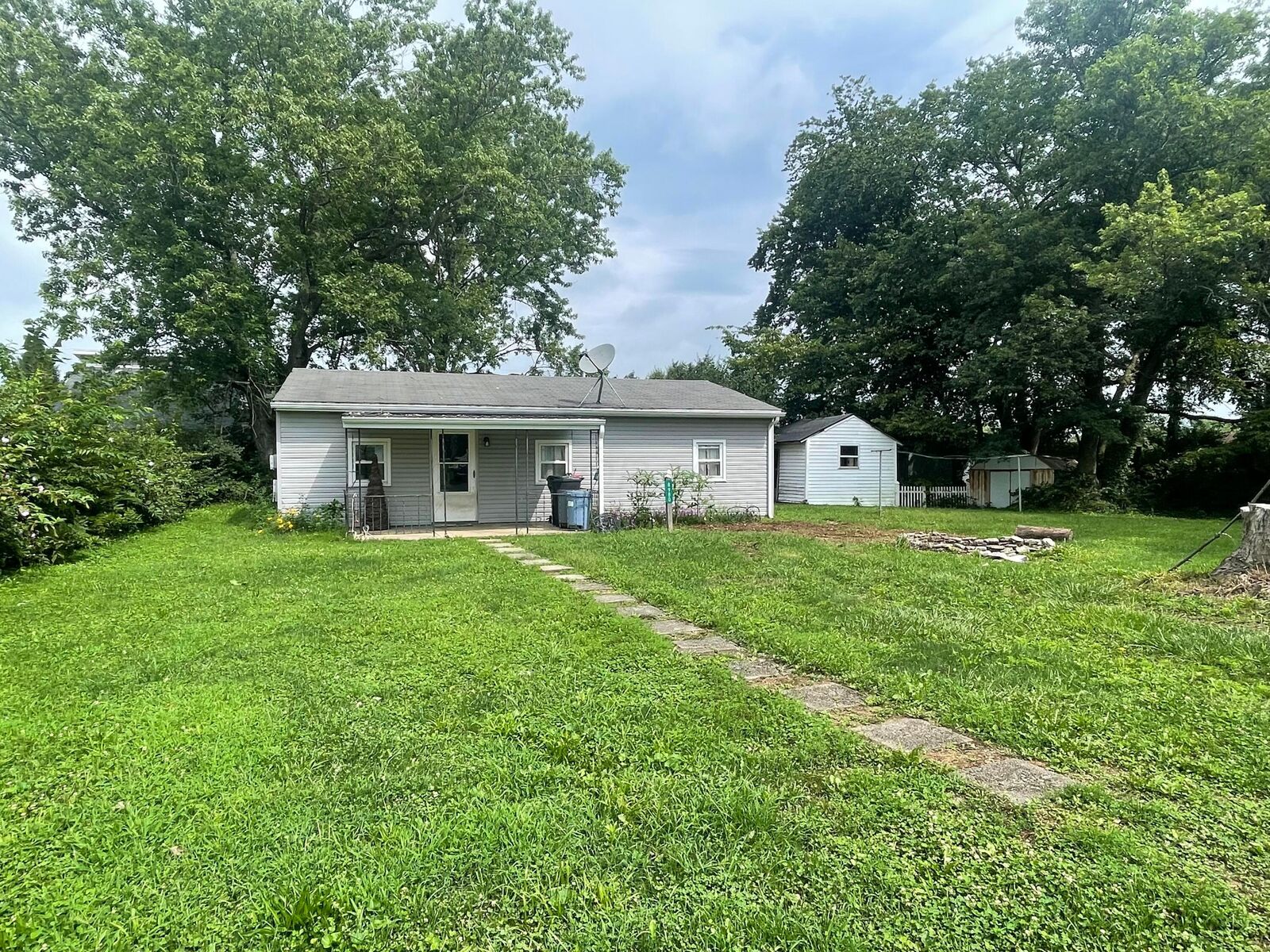 Property Photo:  8980 1st Street  OH 43146 