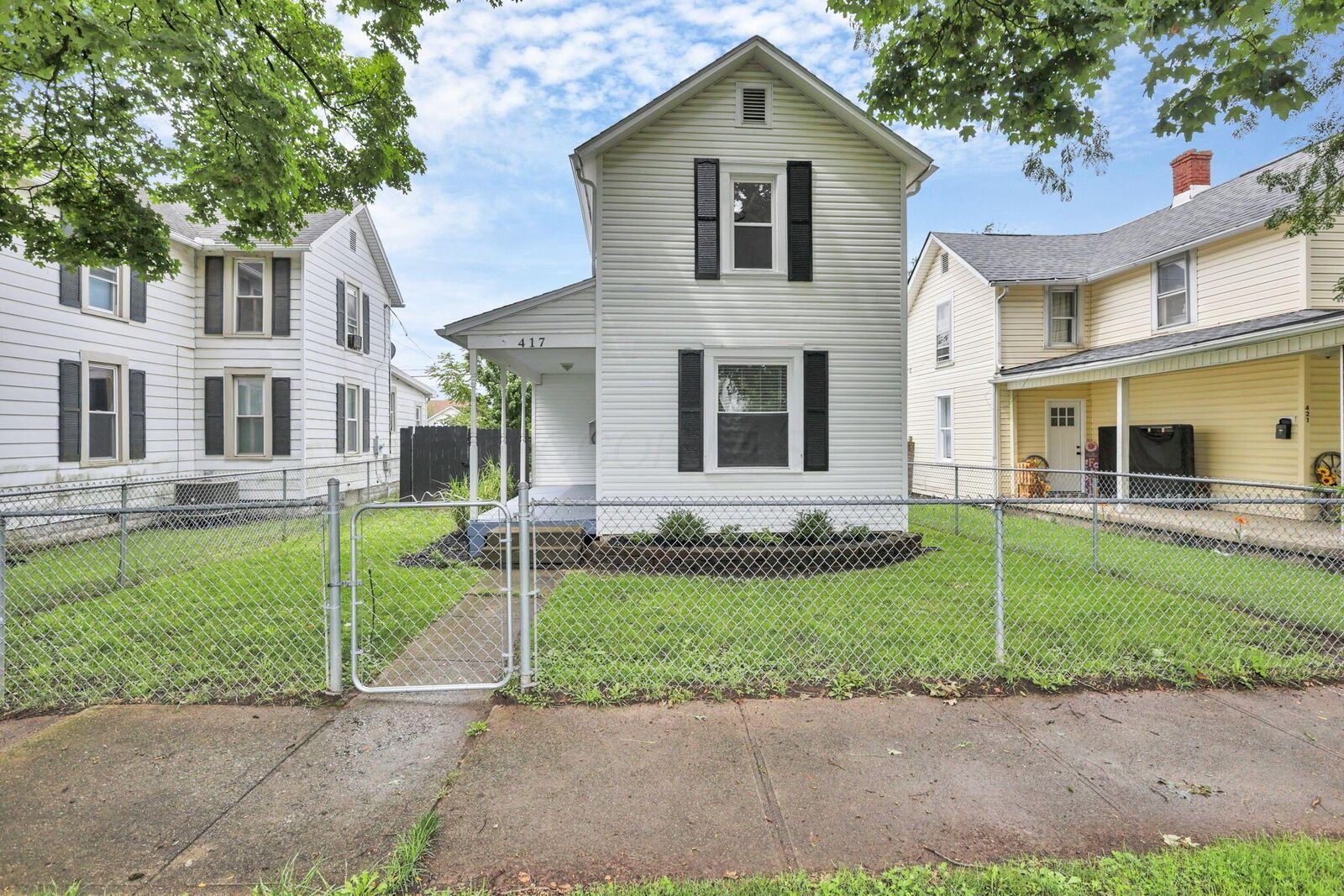 Property Photo: 417 Washington Avenue OH 43130