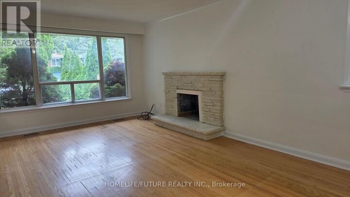 Property Photo: 362 Morrish Road Main ON M1C 1G1