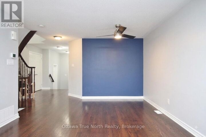 Property Photo:  601 Malkowski Street  ON K2K 0B4 