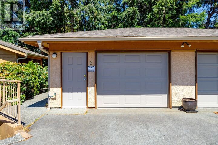 Property Photo: 639 Kildew Road 2 BC V9B 1Z6