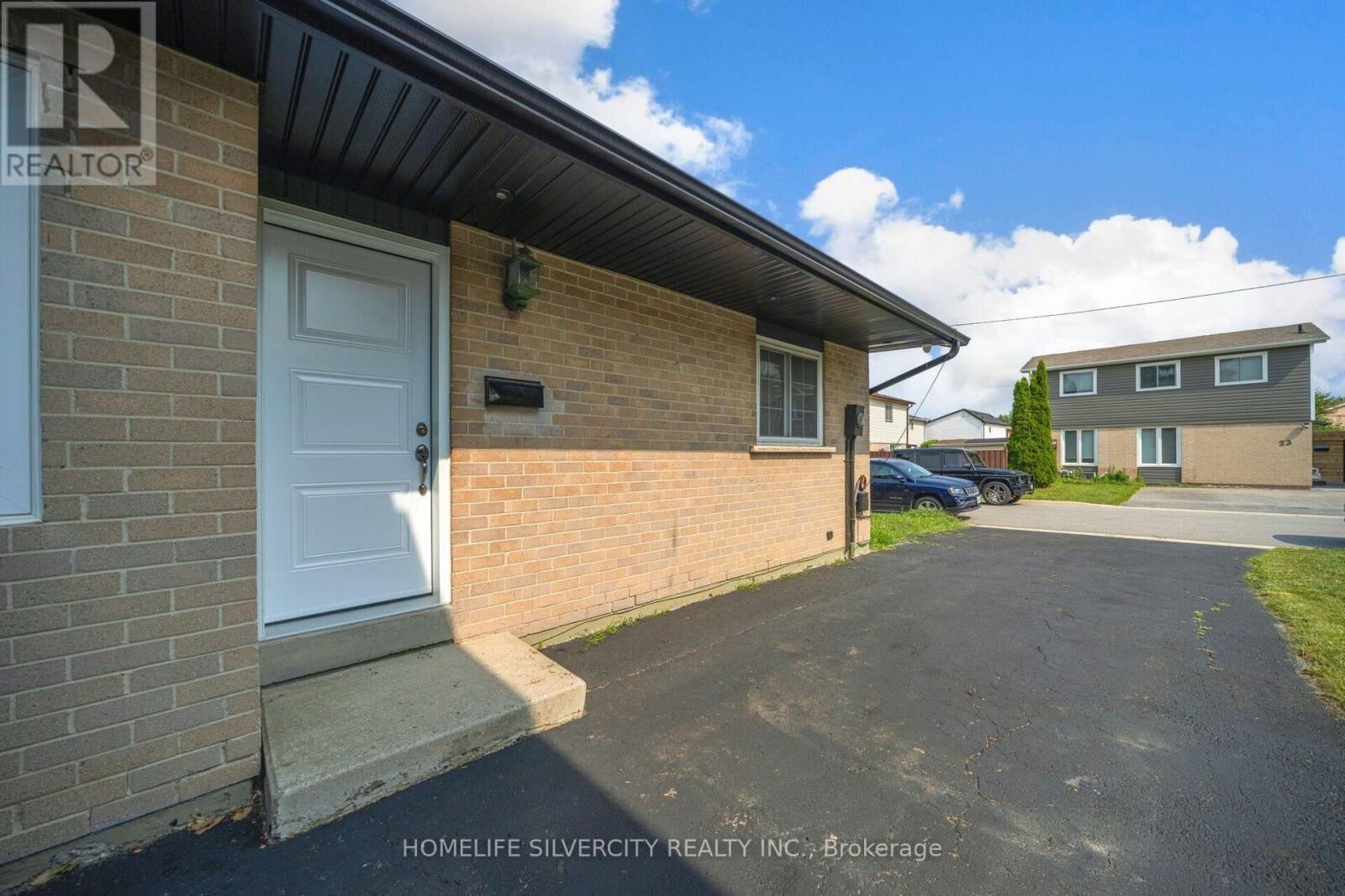 Property Photo:  3 Hapsburg Square  ON L6S 1Y7 