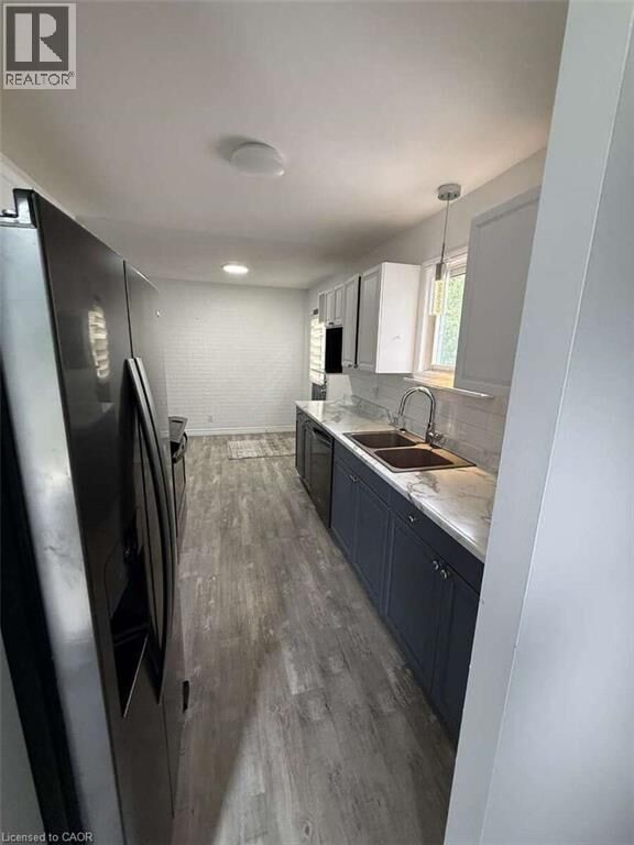 Property Photo: 27 Hergott Avenue ON P5A 3B1