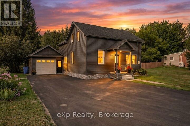 1060 Sanderson Street — photo 1