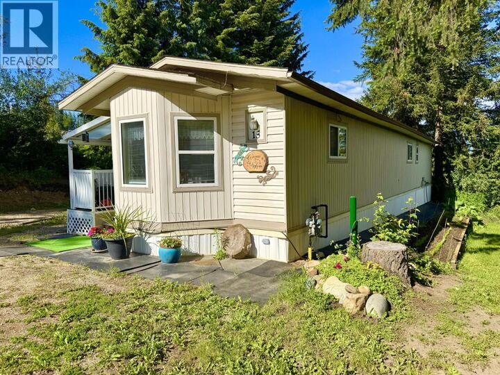 Property Photo:  282 97B Highway  BC V0E 1V3 