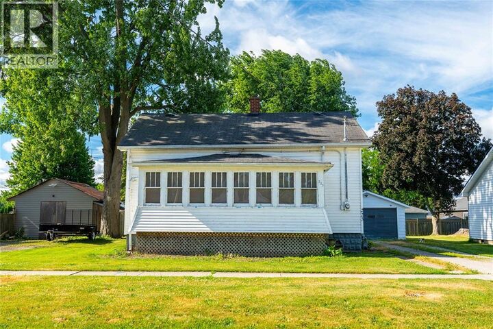 Photo de la propriété:  223 King Street  ON N8A 1H4 