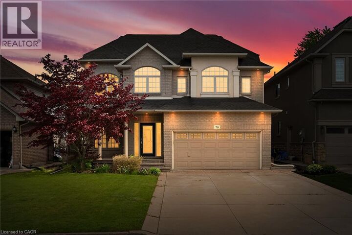 76 Moorland Crescent — photo 1