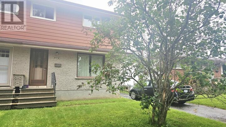 476 Parkwood St — photo 1