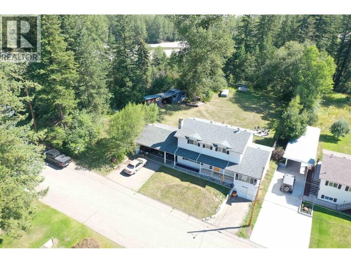 Property Photo: 750 Callanan Street BC V2J 2V6