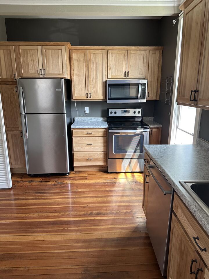 Property Photo: 1328 Jackson Street IA 52001