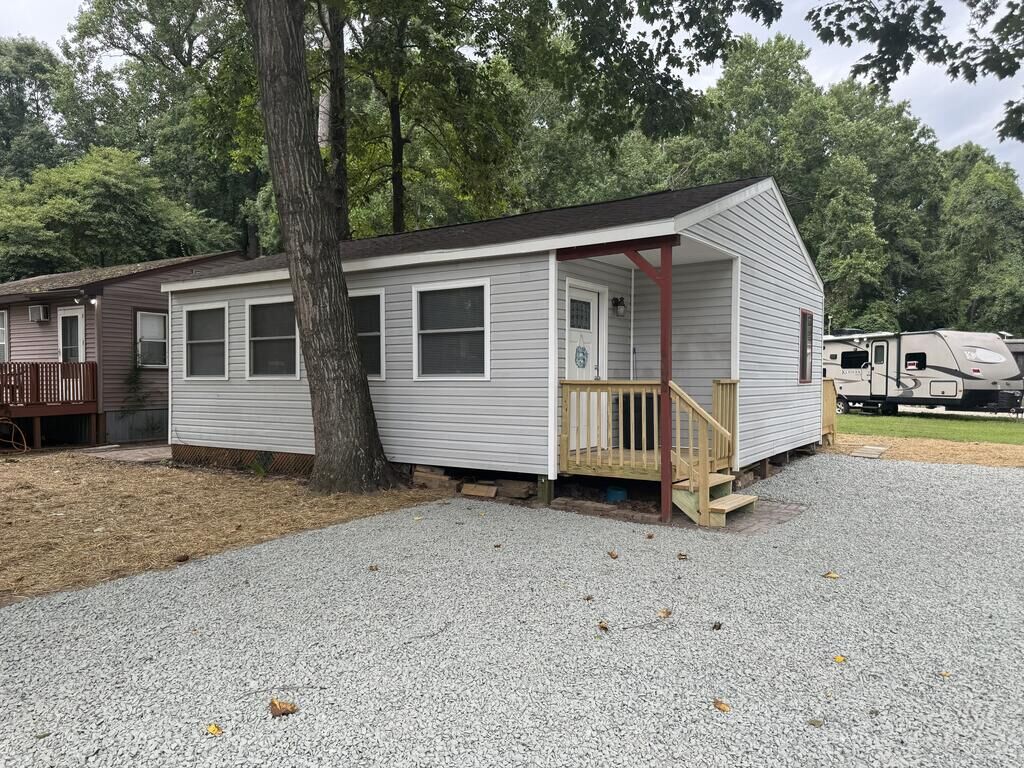 Property Photo: 5261 Pintail Dr VA 23395