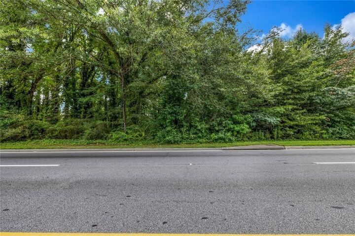 Property Photo: 6845 Old National Highway GA 30349