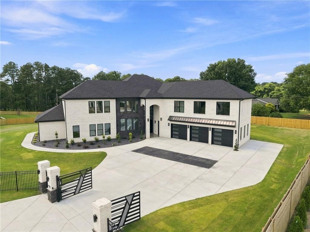 Property Photo:  2722 Talley Lane  GA 30519 
