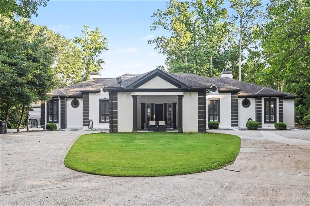 Property Photo:  1126 Wedgefield Drive SW  GA 30064 