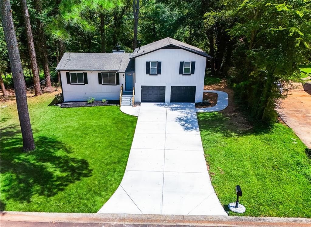 Property Photo: 1158 Research Drive NE GA 30066