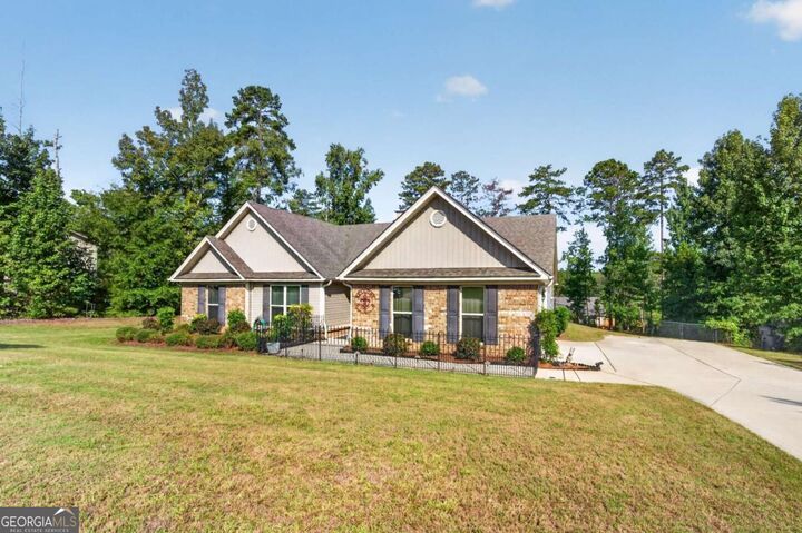 Property Photo: 479 High Point Road NW GA 31061