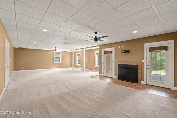 Property Photo: 143 Willowbrook Ct KY 40023