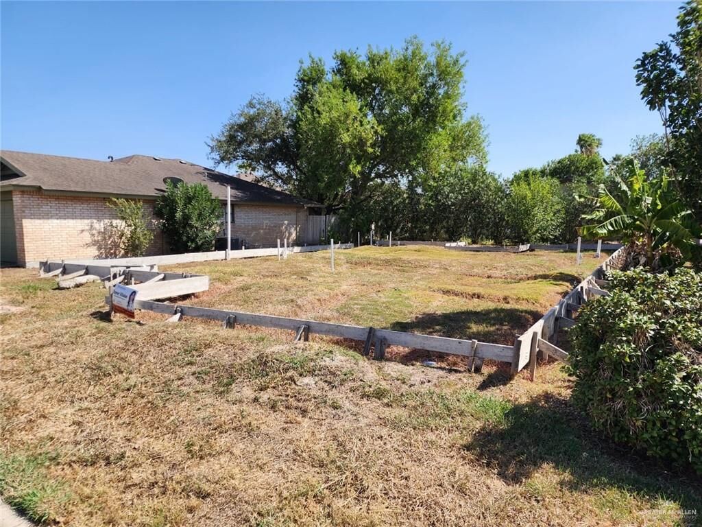 Property Photo: 135 Willow Circle TX 78552