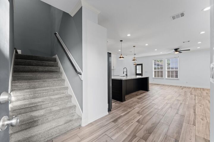 Property Photo: 7318 Avenue J TX 77011
