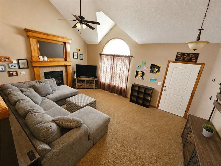 Property Photo: 1805 Eastridge Avenue MO 64429