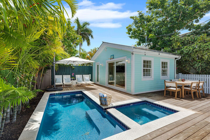 Property Photo:  1202 Royal Street  FL 33040 