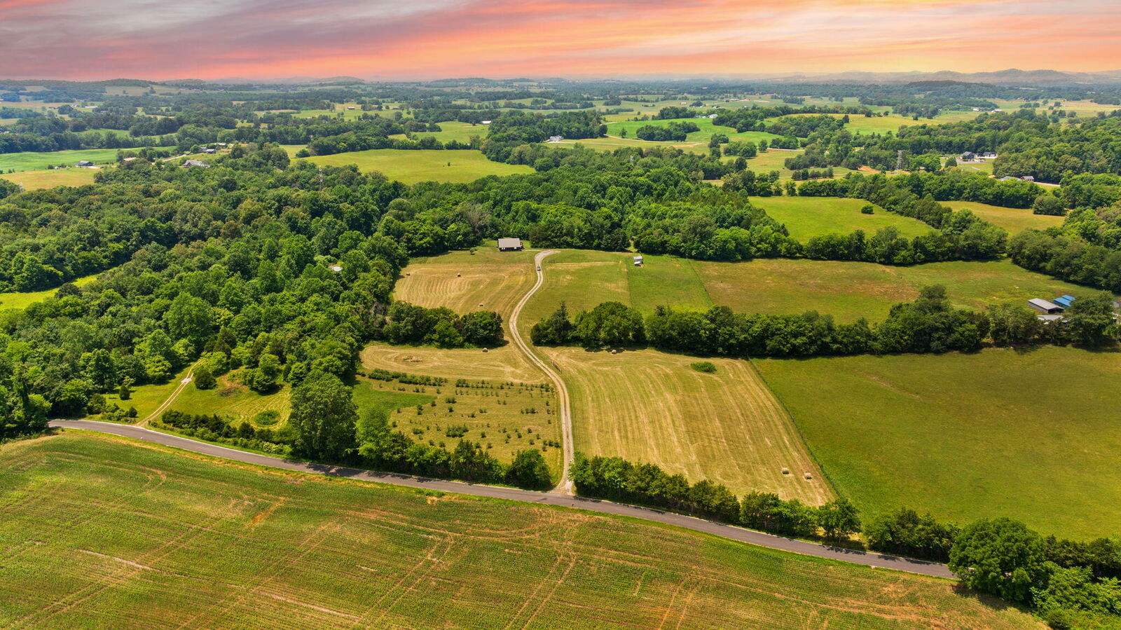 Property Photo:  1717 Halltown Road  KY 42722 