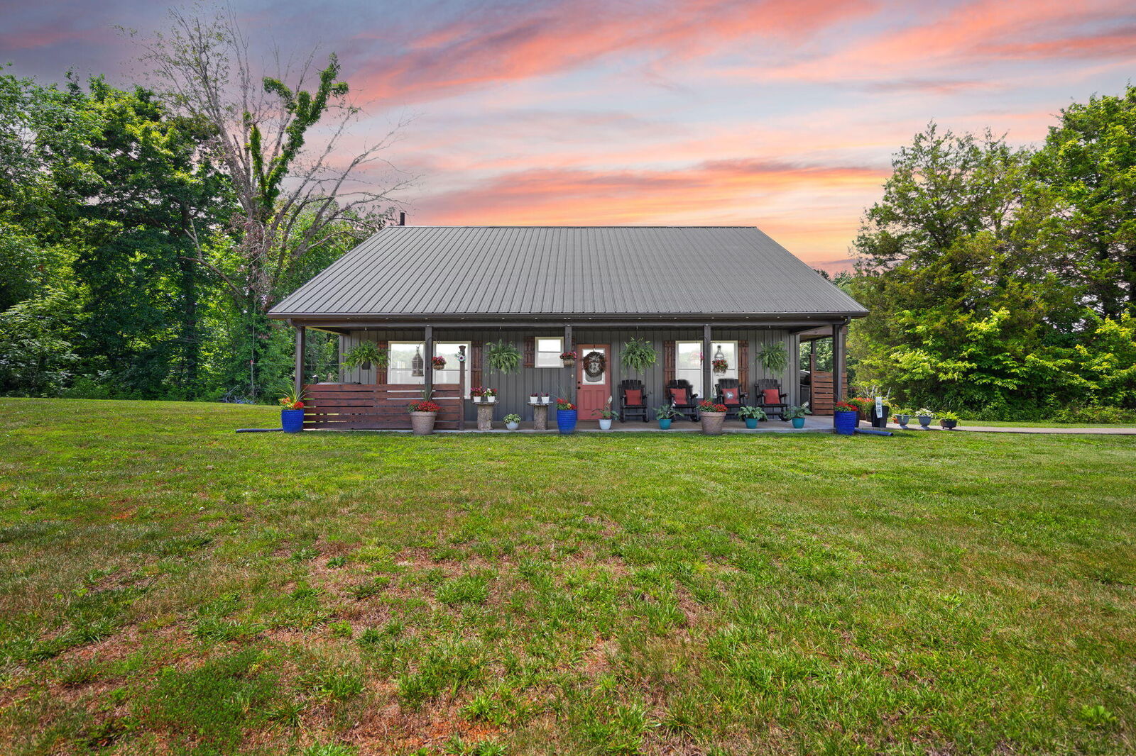 Property Photo: 1717 Halltown Road KY 42722