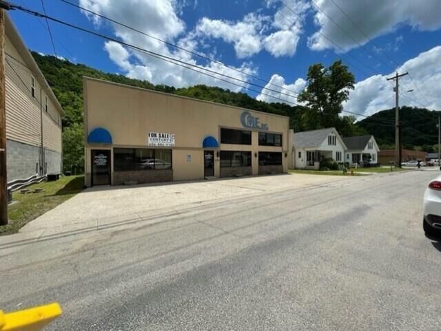 Property Photo:  1152 Riverside Drive  KY 41653 