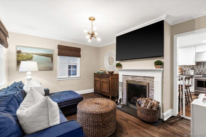 Property Photo:  14 Fernwood Avenue  NY 10580 