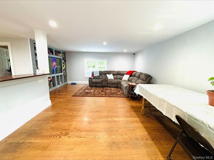Property Photo: 41 Carls Place 41 NY 11901