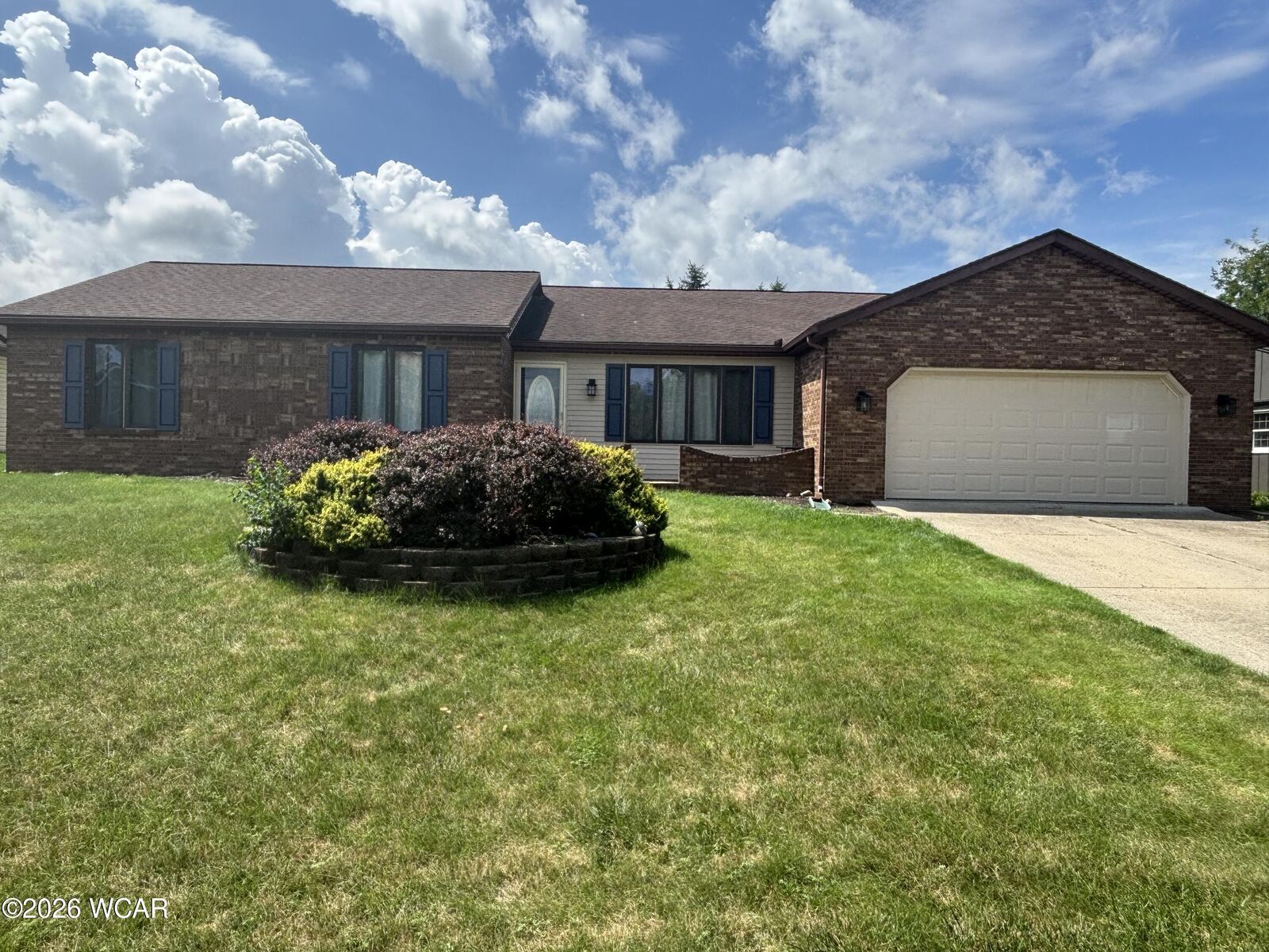 Property Photo: 120 Greenbriar Court OH 45804