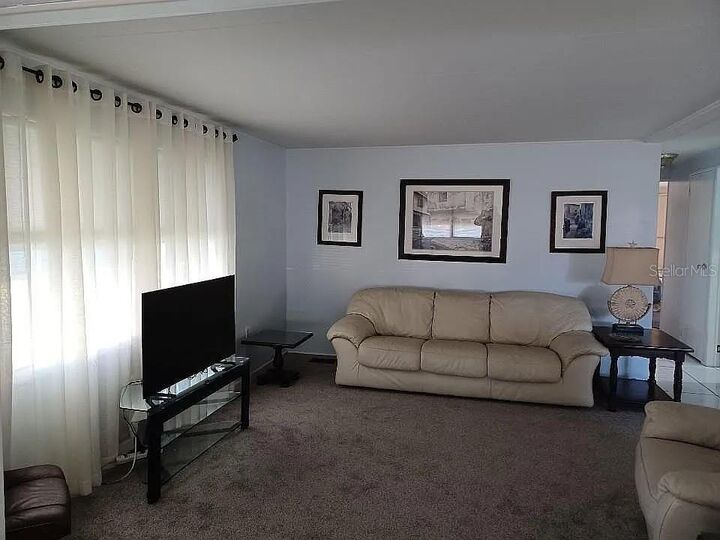 Property Photo: 7880 54th Avenue N 106 FL 33709