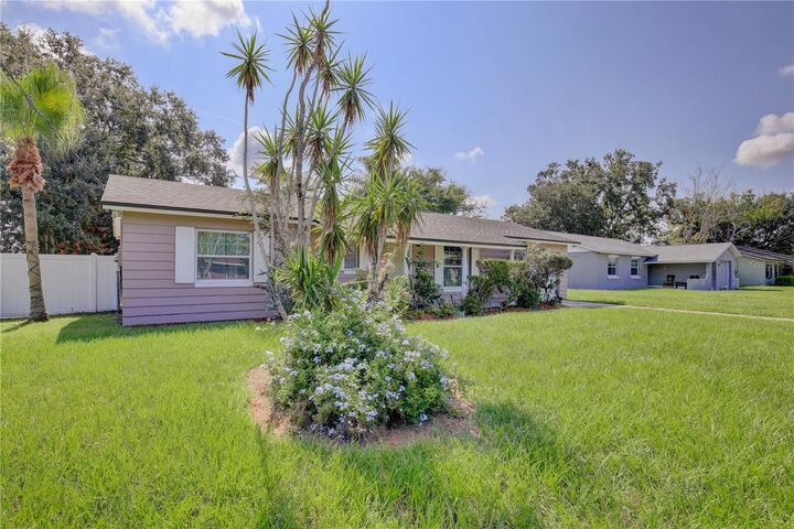 Property Photo: 2319 Continental Boulevard FL 32808