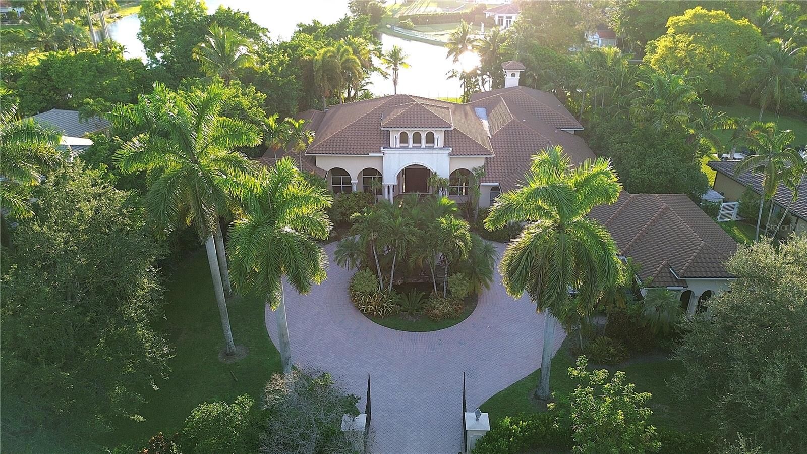 Property Photo:  471 Ranch Road  FL 33326 