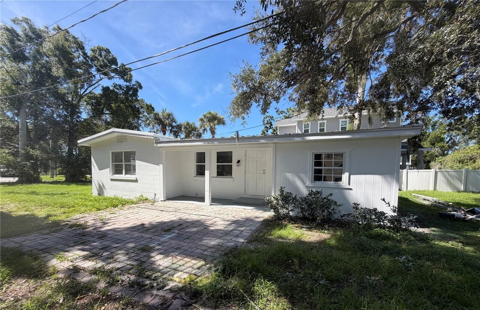 Property Photo: 200 Fairfield Street FL 34677